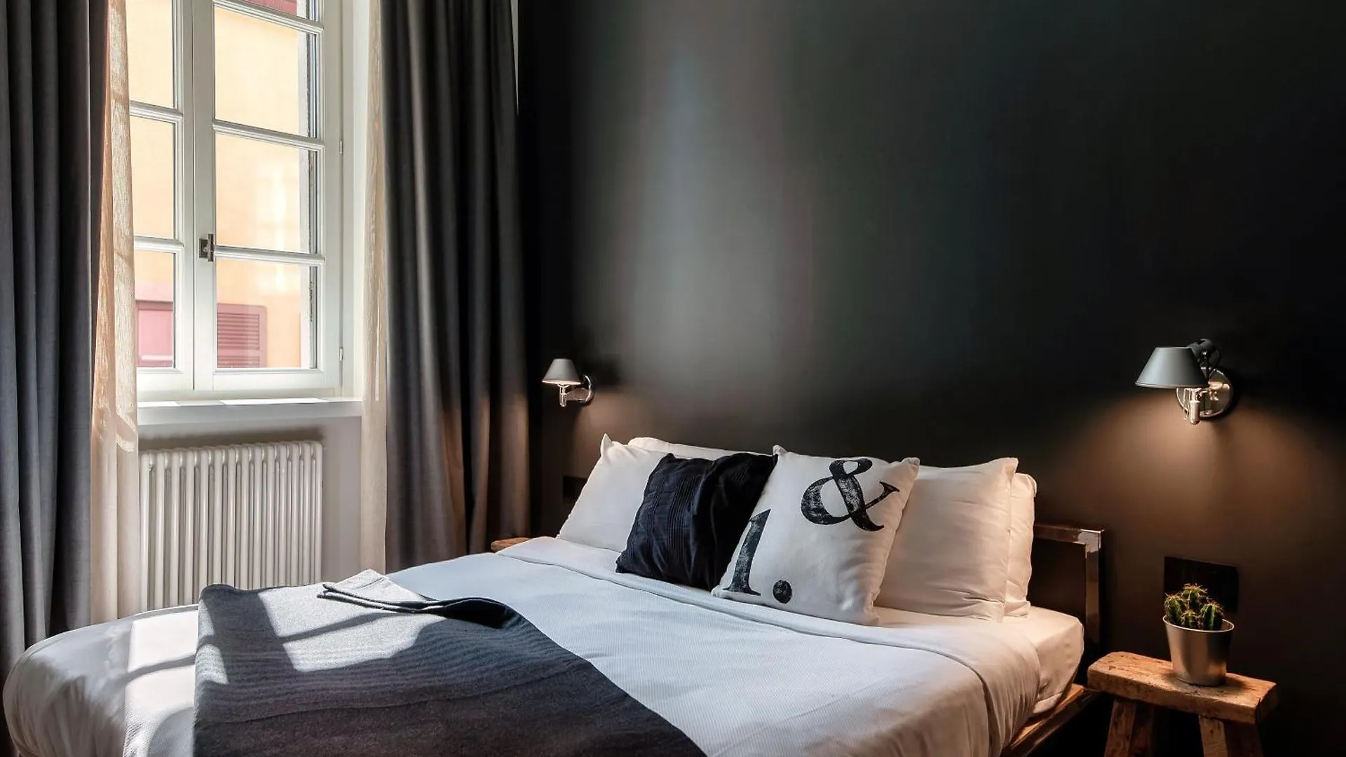 Appartement Shadows Of Love - By MyhomeinCôme